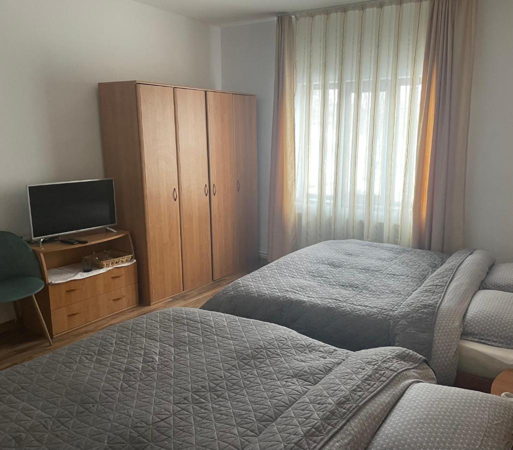 Pensiunea Casa Eden Mărişel Bagian luar foto