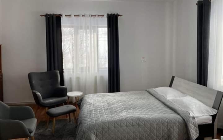 Pensiunea Casa Eden Mărişel Bagian luar foto