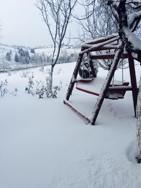 Pensiunea Casa Eden Mărişel Bagian luar foto